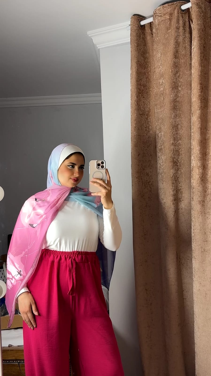 بنطلون وايد ليج